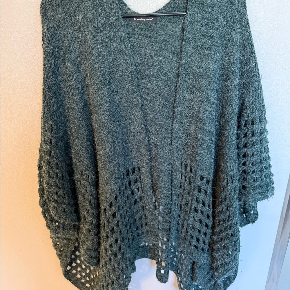 Anthropologie Do Everything in Love Forest Green Langlook Crochet Poncho OS